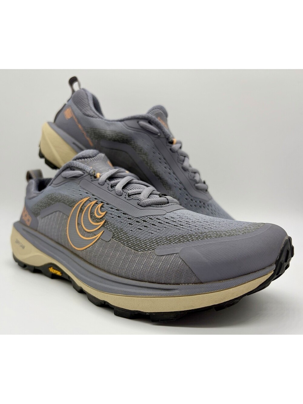 Topo Athletic Terraventure 5 Women’s 7.5 Grey Peach Vibram Trail Running Shoes